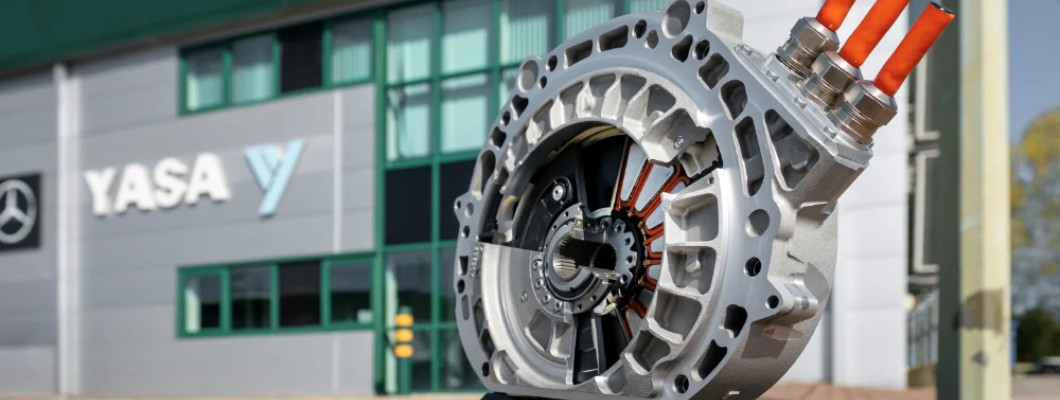 1000 LÓERŐS YASA MOTOROK