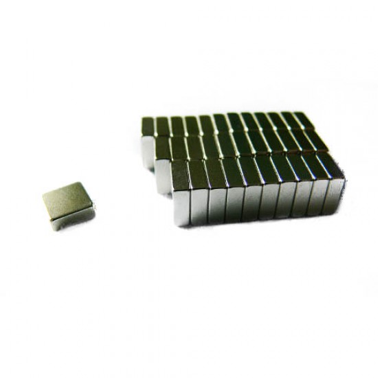 Neodímium hasáb mágnes,  7mm x 7mm x 2,5mm, N48