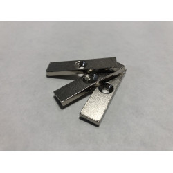 40mm x 10mm x 3mm , süllyesztett acél hasáb ellendarab, felületvédelemmel 40mm x 10mm x 3mm , süllyesztett acél hasáb ellendarab, felületvédelemmel