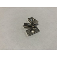 20mm x 10mm x 3mm, contrapiesa de bara de otel incastrata, cu protectie la suprafata 20mm x 10mm x 3mm, contrapiesa de bara de otel incastrata, cu protectie la suprafata