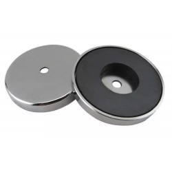 Stroncium-Ferrit POT mágnes, átmérő: 67 mm - lyukas Stroncium-Ferrit POT mágnes, átmérő: 67 mm - lyukas