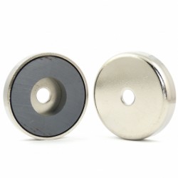 Stroncium-Ferrit POT mágnes, átmérő: 32 mm - lyukas Stroncium-Ferrit POT mágnes, átmérő: 32 mm - lyukas