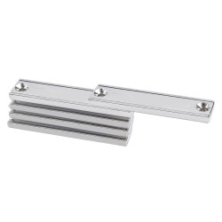 Neodímium mágnes acél házban,  120 mm x 13 mm x 5 mm, süllyesztett furattal  Neodímium mágnes acél házban,  120 mm x 13 mm x 5 mm, süllyesztett furattal